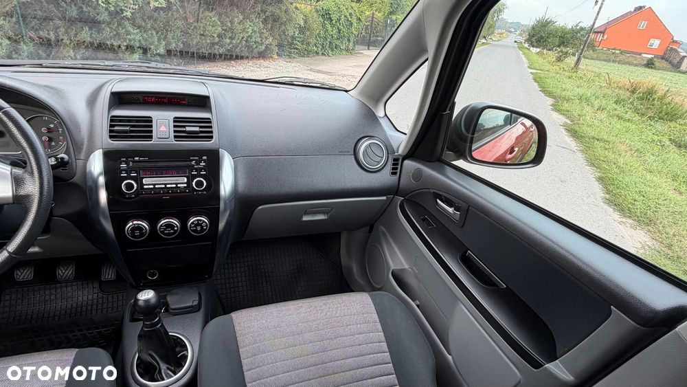 Suzuki SX4 - 31