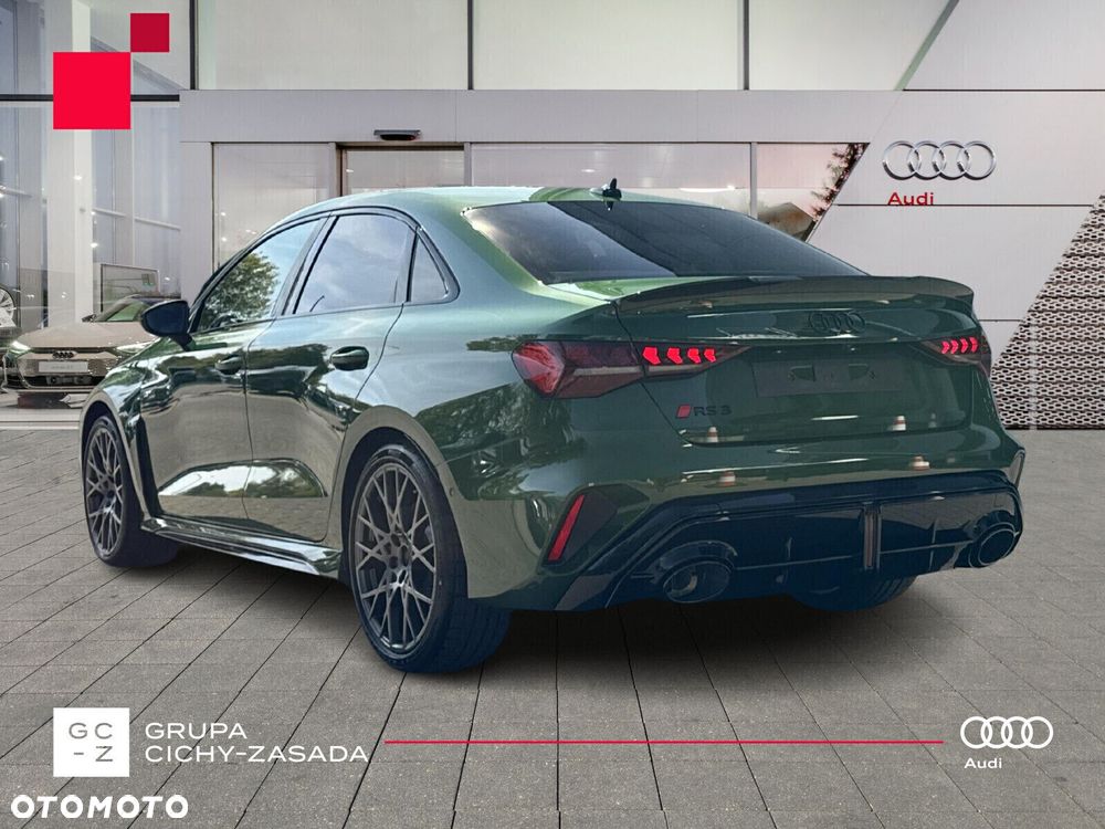 Audi RS3 Limousine - 4