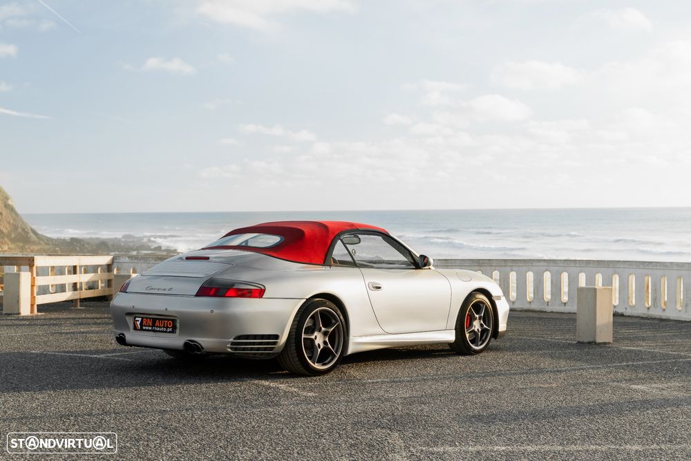 Porsche 911 (996) Carrera 4 Cabrio - 13