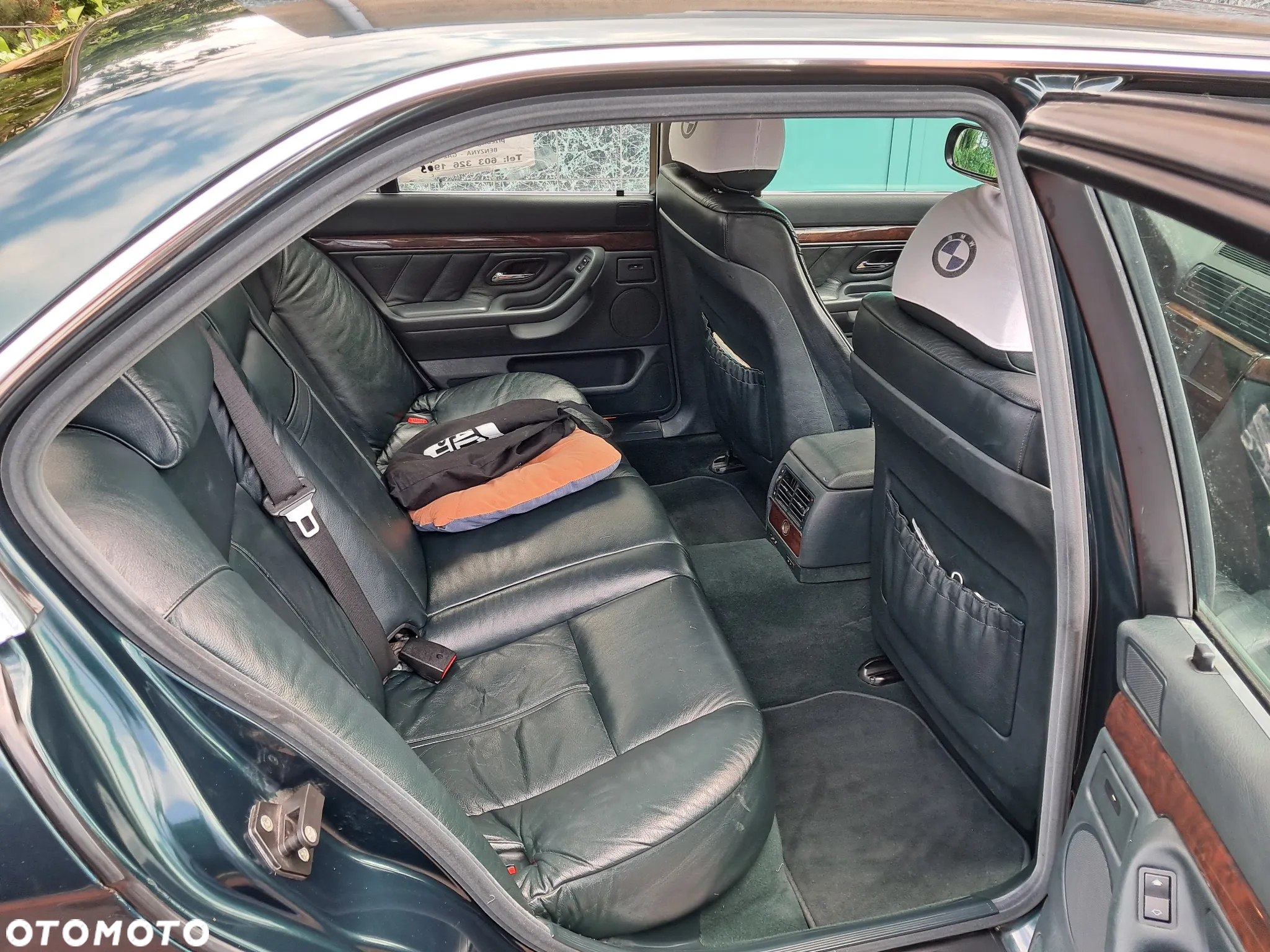 BMW Seria 7 735i - 10