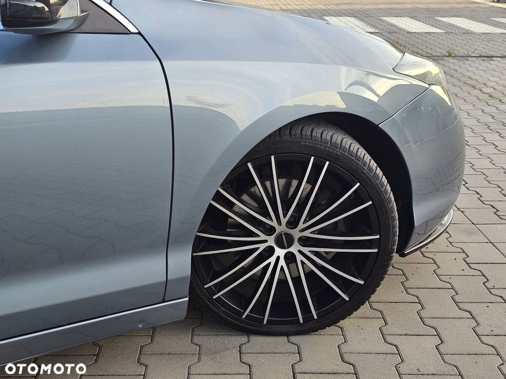 Renault Laguna 2.0 DCi GT 4WS - 8