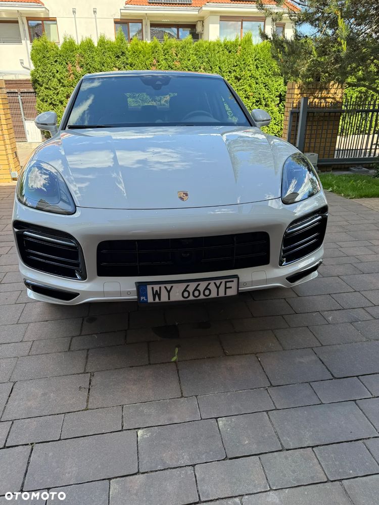 Porsche Cayenne E-Hybrid Platinum Edition - 4