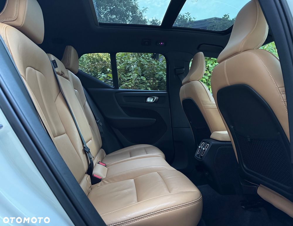 Volvo XC 40 B4 B AWD Geartronic Inscription - 13