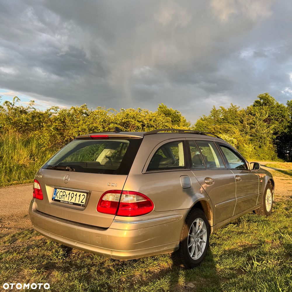 Mercedes-Benz Klasa E 320 CDI T Elegance - 4