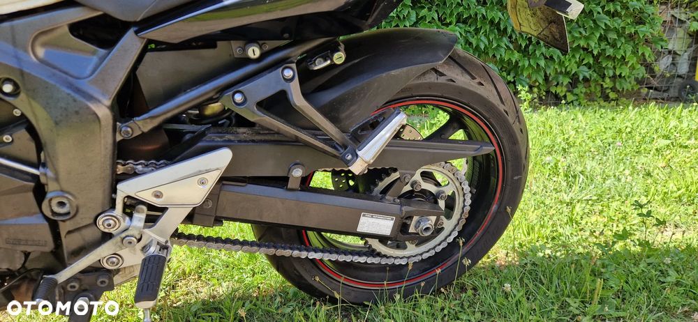 Yamaha FZ6 - 8