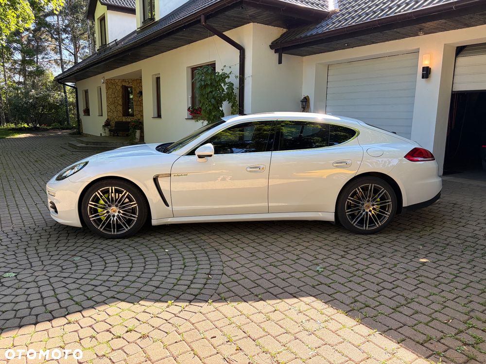 Porsche Panamera - 5