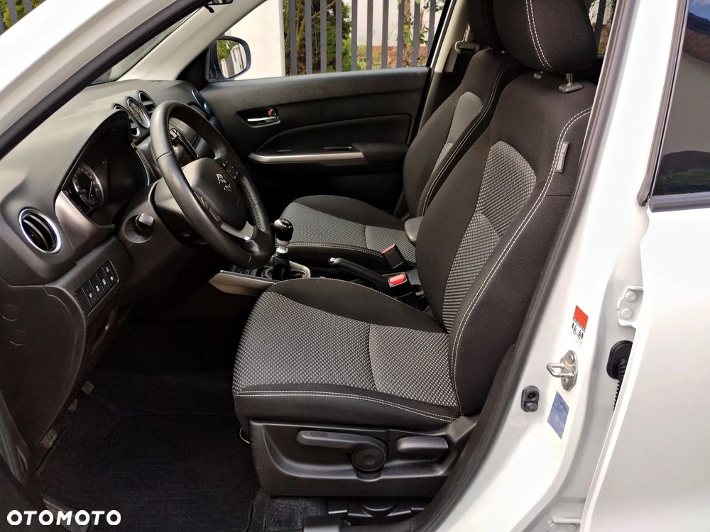 Suzuki Vitara - 10