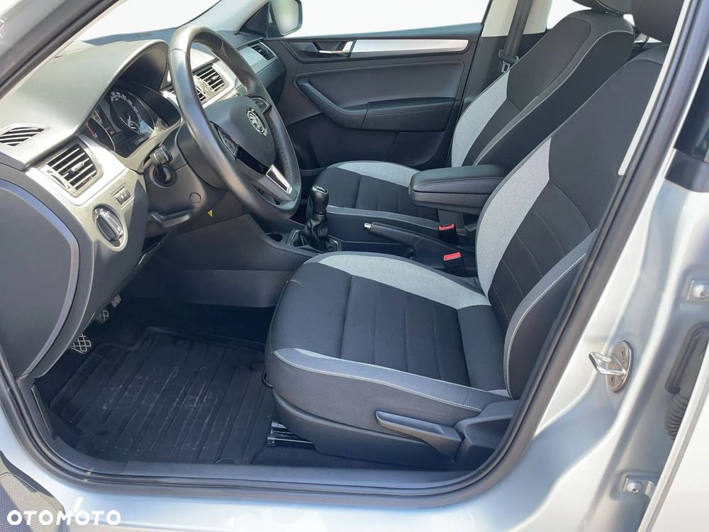 Skoda RAPID 1.0 TSI Ambition - 8