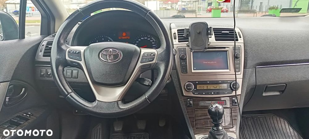 Toyota Avensis 2.0 D-4D Premium - 10