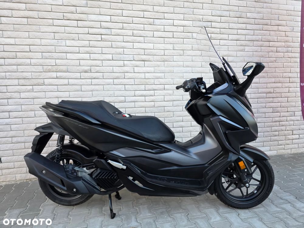 Honda NSS - 11
