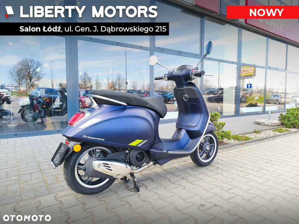 Vespa Primavera - 3