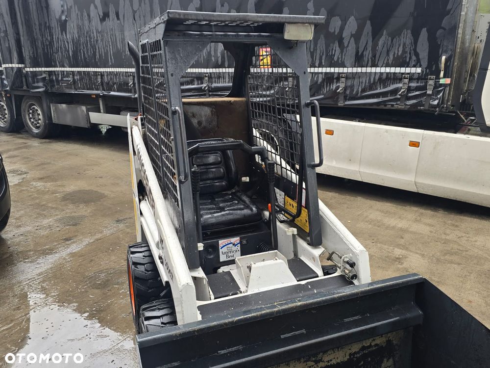 Bobcat 440B - 6