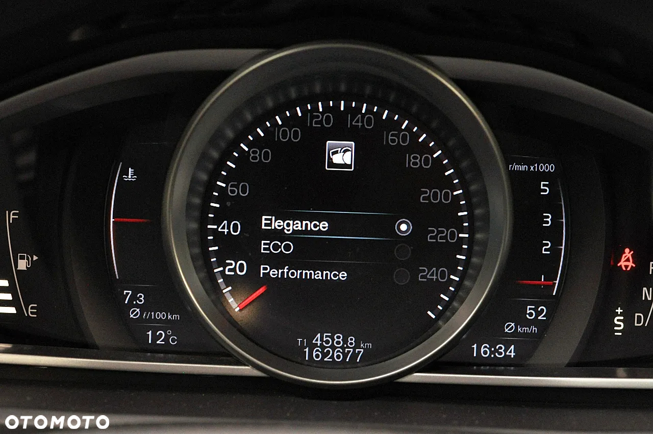 Volvo V40 Cross Country D3 Geartronic Momentum - 30