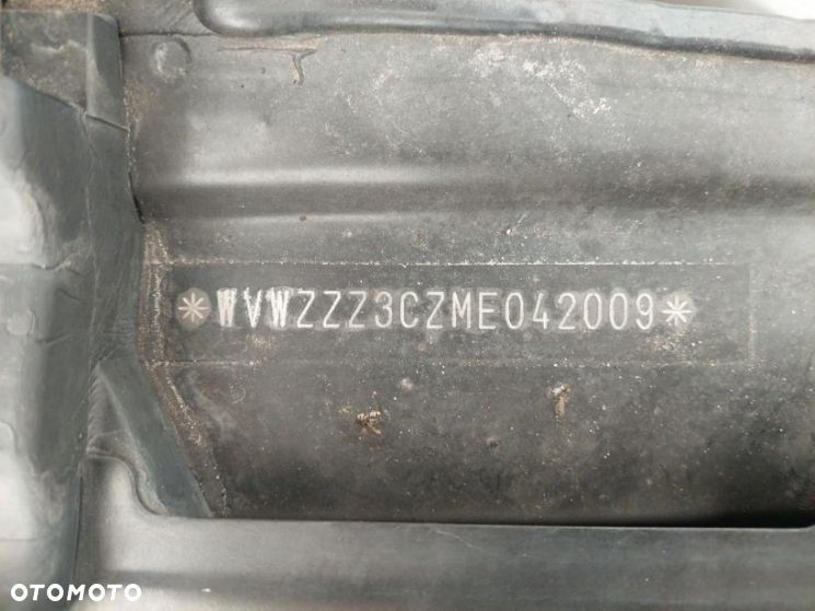 Volkswagen Passat 2.0 TDI Business DSG - 11