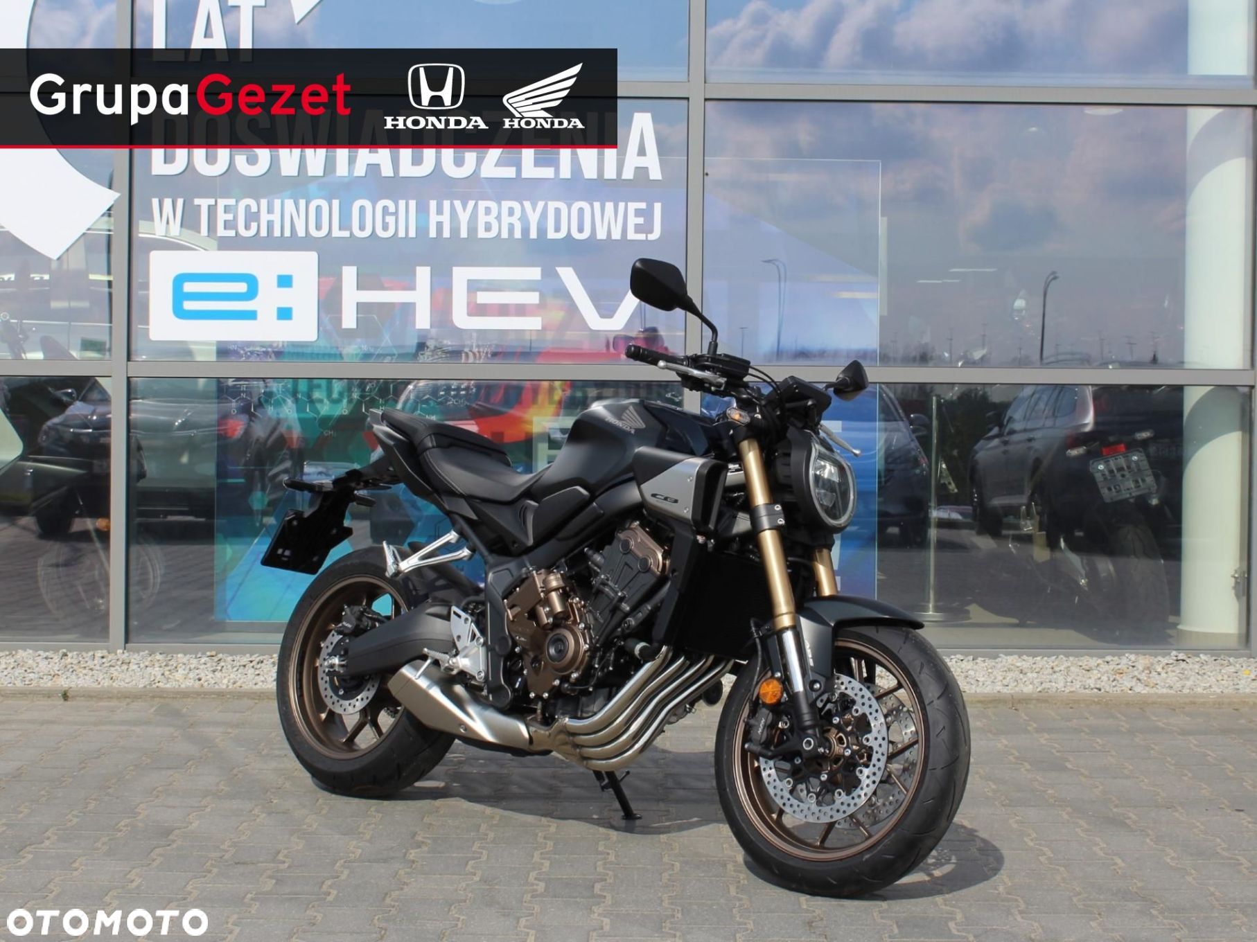Honda CB - 1
