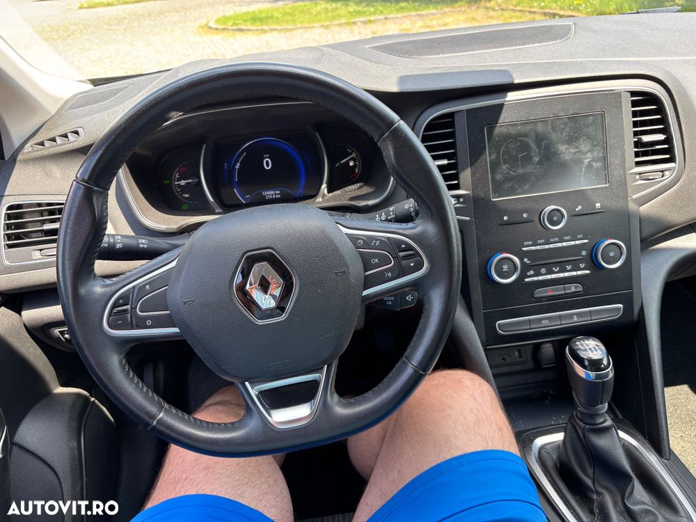 Renault Megane - 5