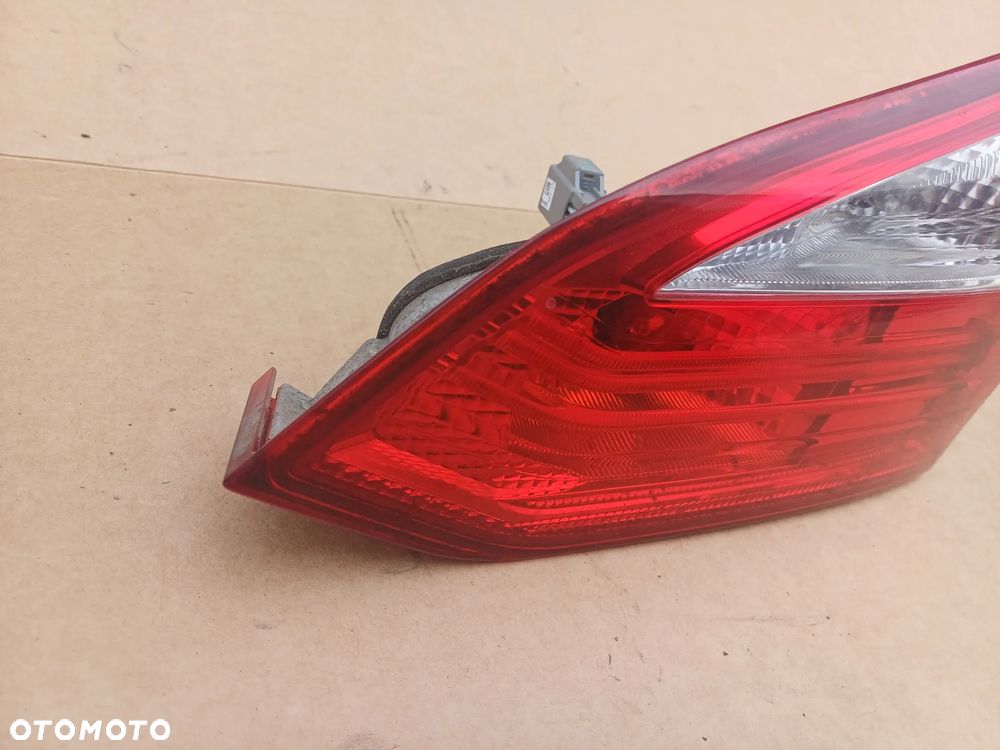 Focus MK3 kombi lampa prawy tył w klapę led 10-14 - 4