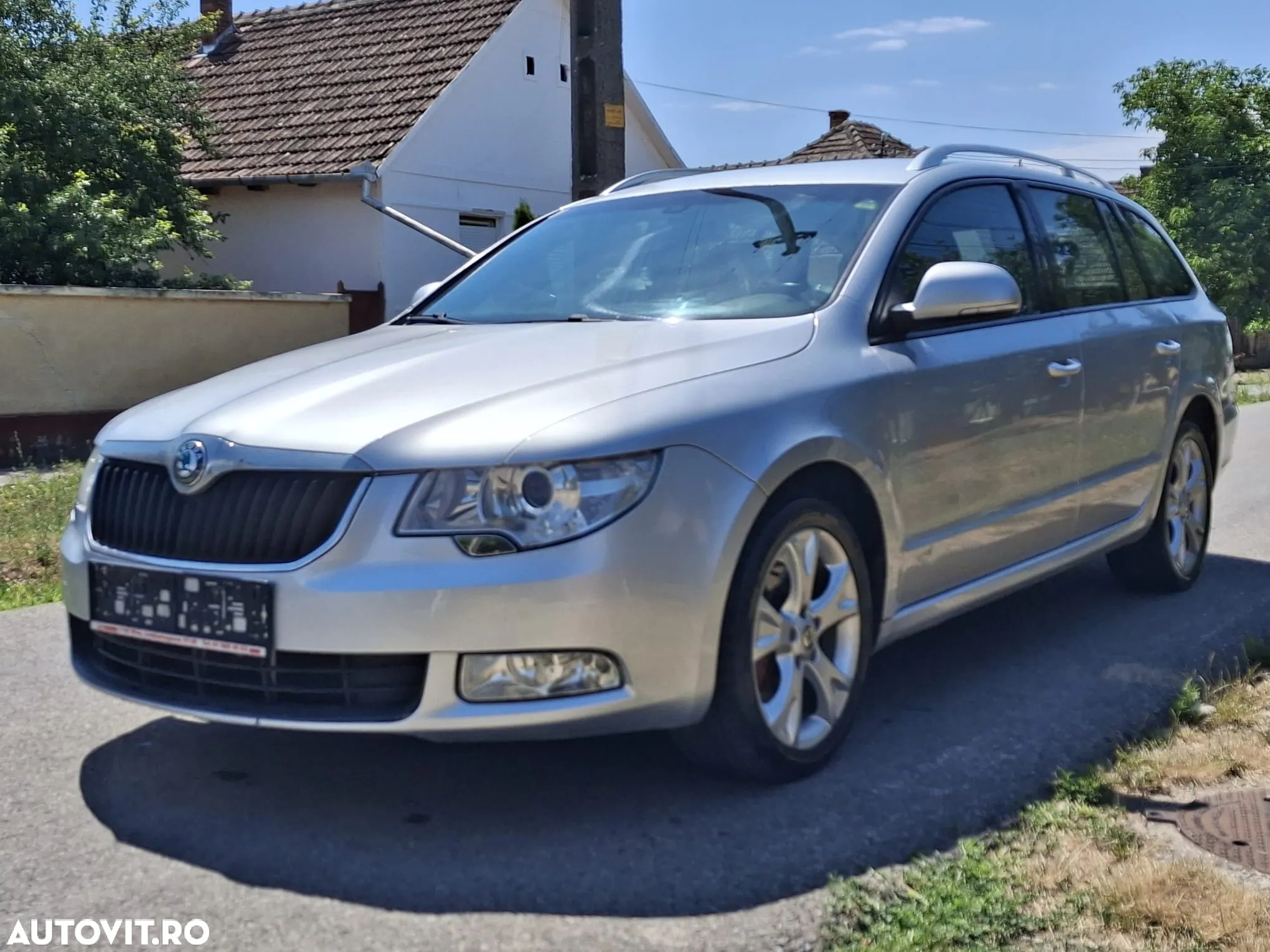 Skoda Superb 2.0 TDI DSG Elegance - 3