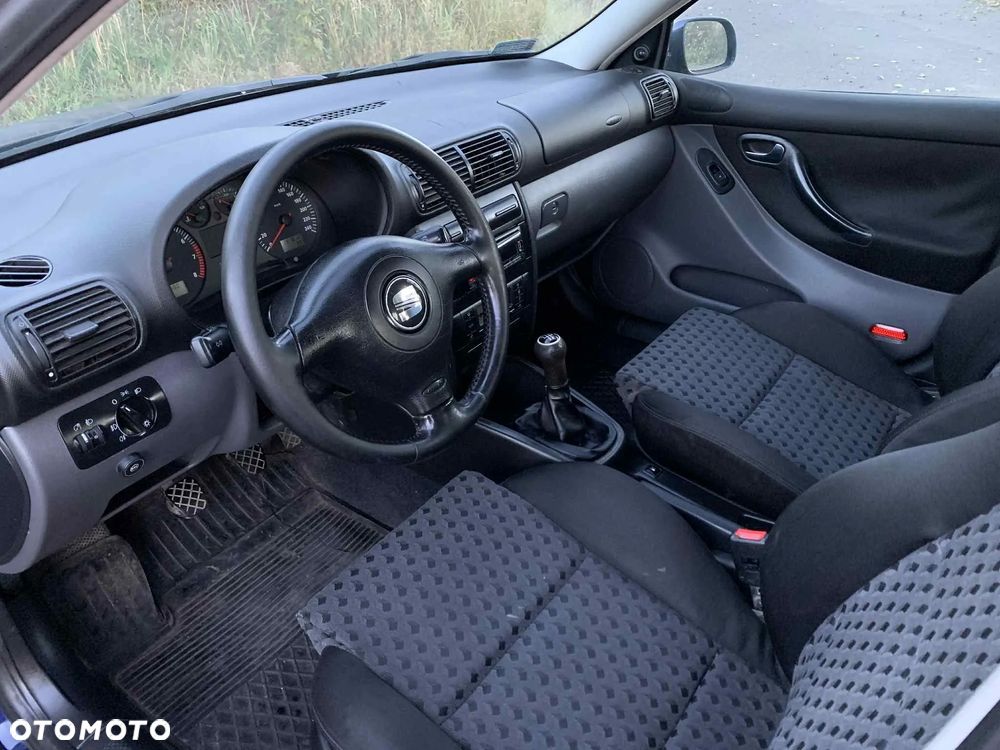 Seat Leon 1.8 20V Signo - 9