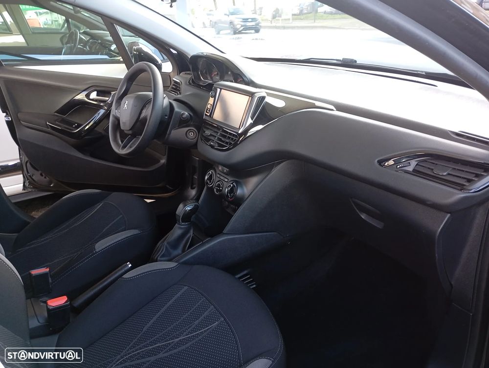 Peugeot 208 HDi 68 Access - 3