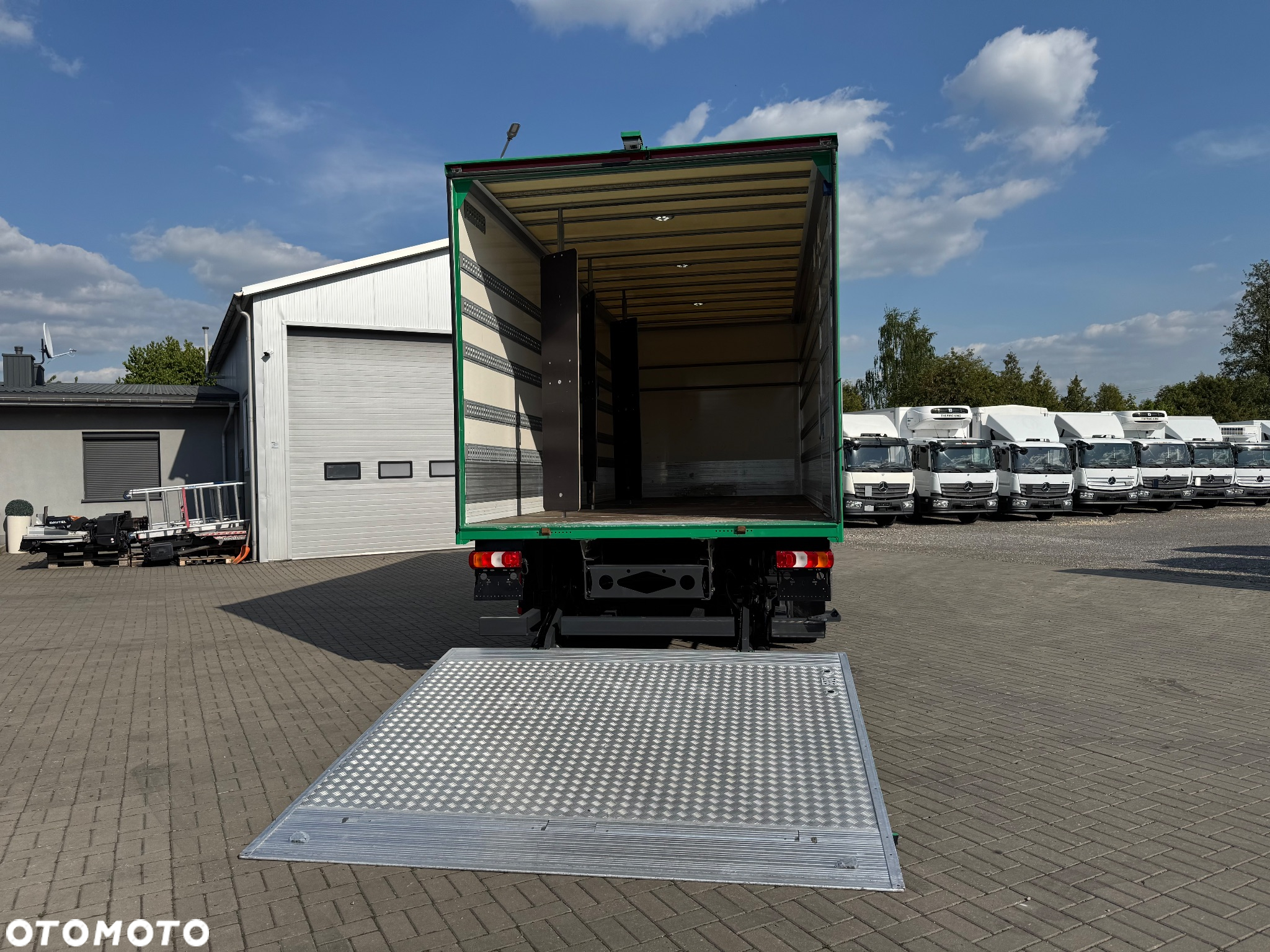Mercedes-Benz ATEGO - 10