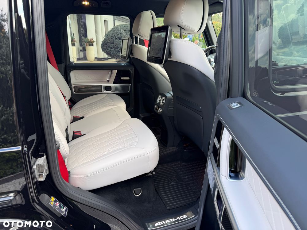 Mercedes-Benz Klasa G AMG 63 Stronger Than Time Edition - 26