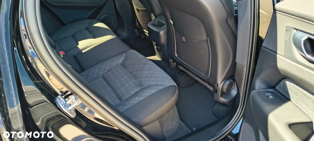 Volvo XC 60 B4 D AWD Inscription - 26