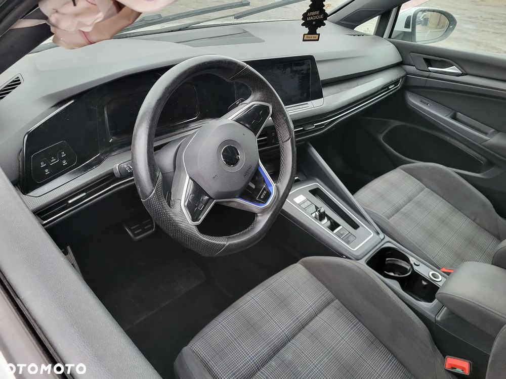 Volkswagen Golf - 29