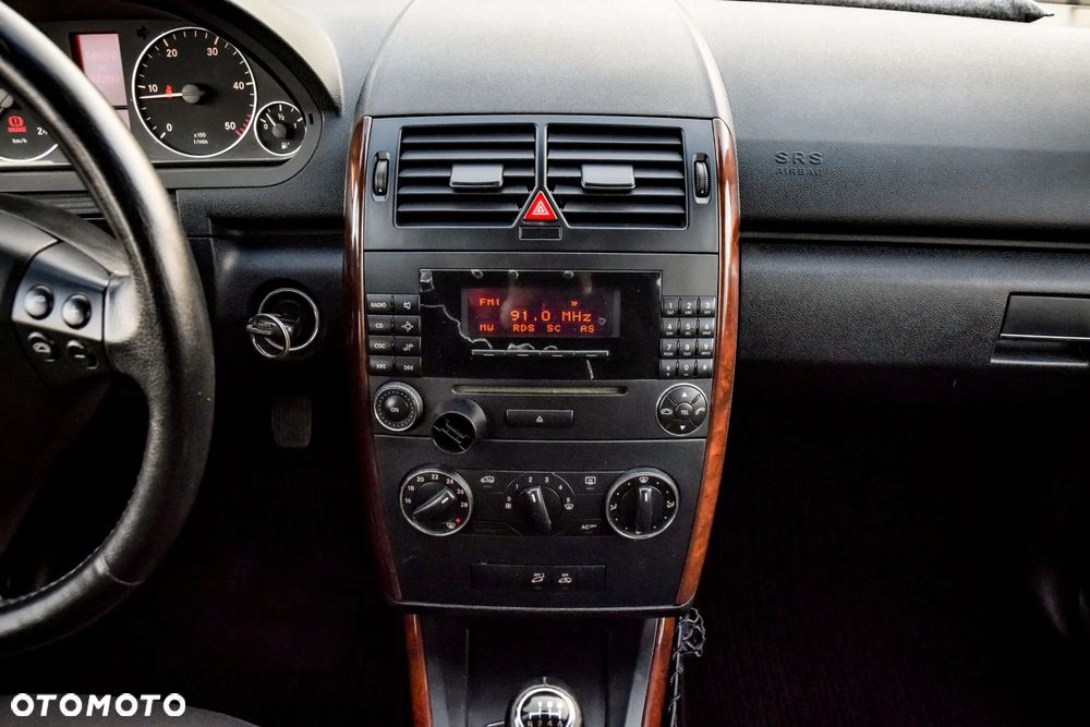 Mercedes-Benz Klasa A 180 CDI Elegance - 27