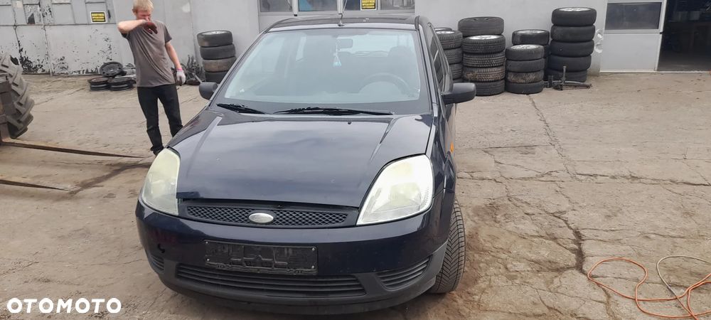FORD FIESTA MK6 klapa tylna - 2