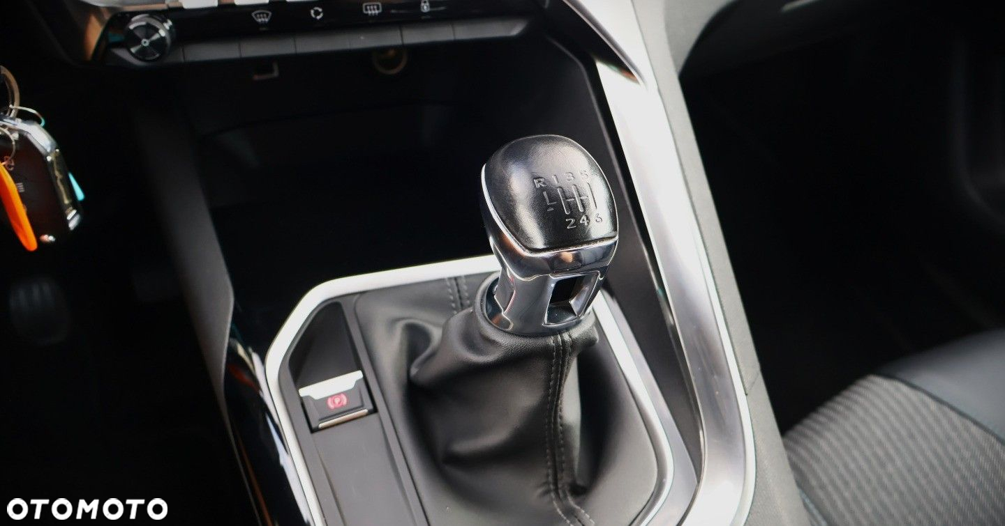 Peugeot 3008 - 24