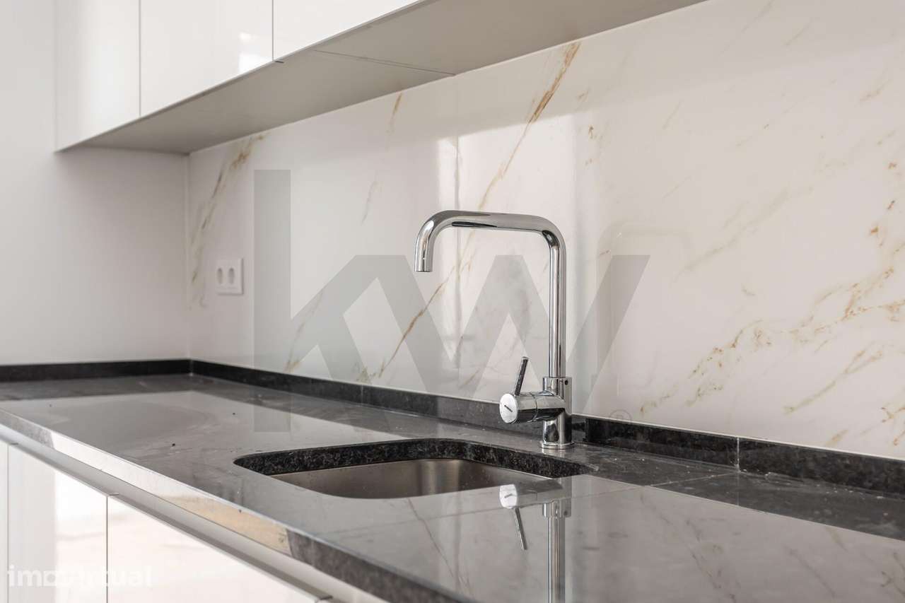 Apartamento T2 Totalmente remodelado | Baixa da Banheira – Moita - Grande imagem: 4/18