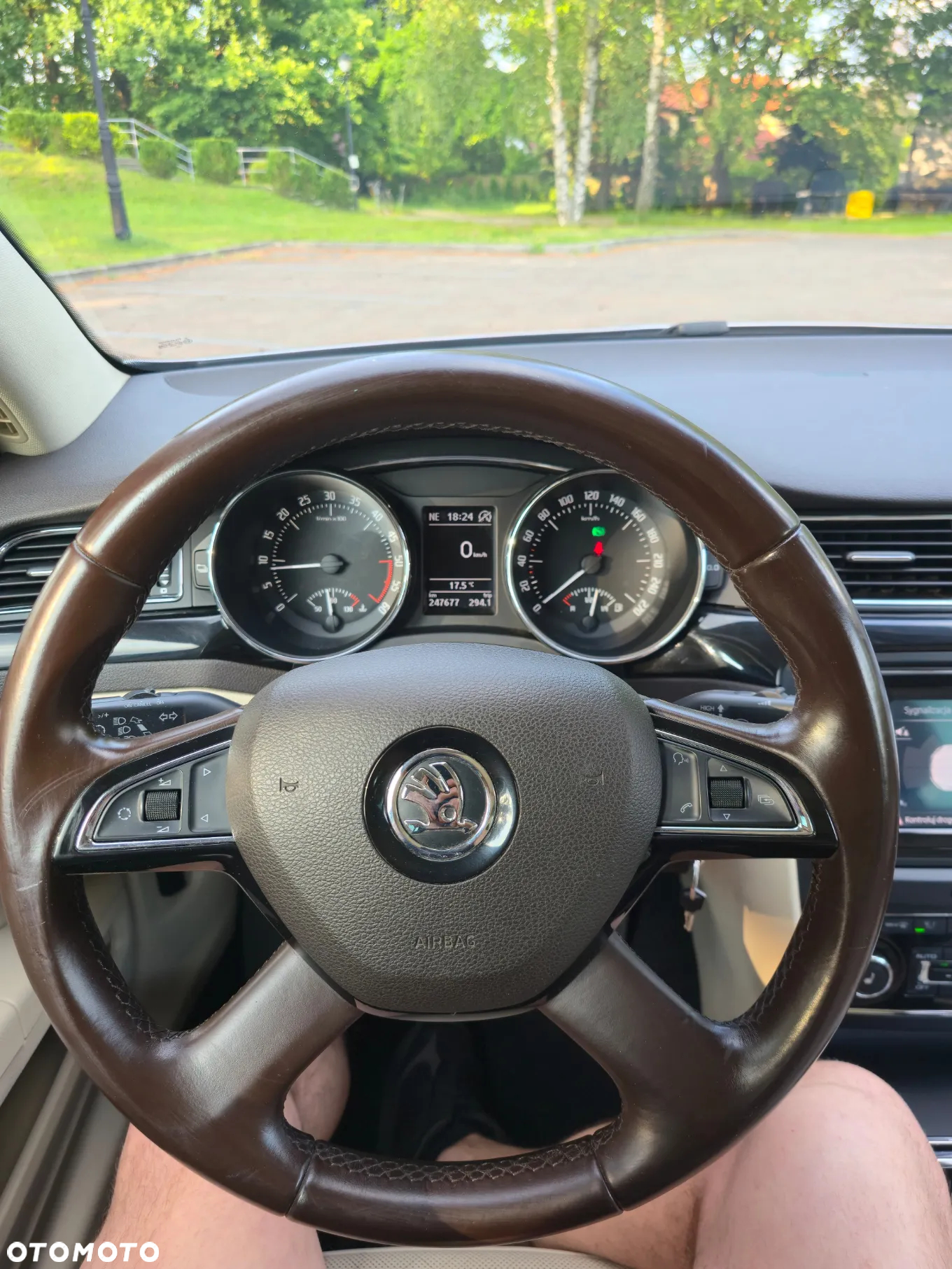 Skoda Superb 2.0 TDI 4x4 L&K DSG - 12