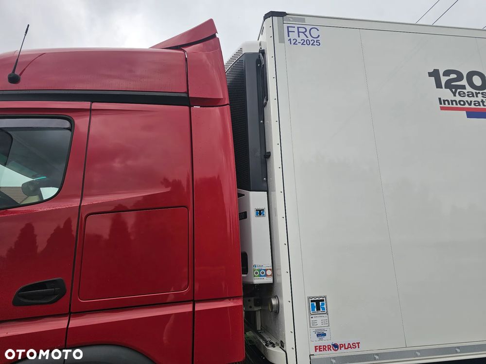 Schmitz Cargobull CHŁODNIA THERMO-KING SLXi300 Kwiatowa szer.2.50 - 6