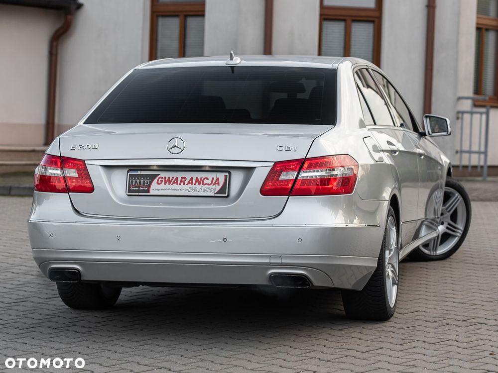Mercedes-Benz Klasa E - 12