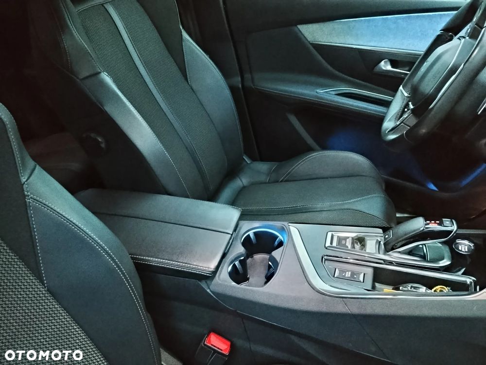 Peugeot 3008 BlueHDi 130 Stop & Start EAT8 GT Pack - 33