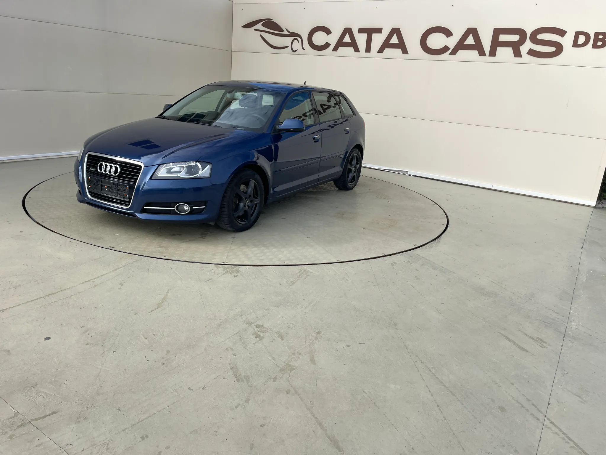 Audi A3 2.0 TDI Sportback DPF quattro Attraction - 4