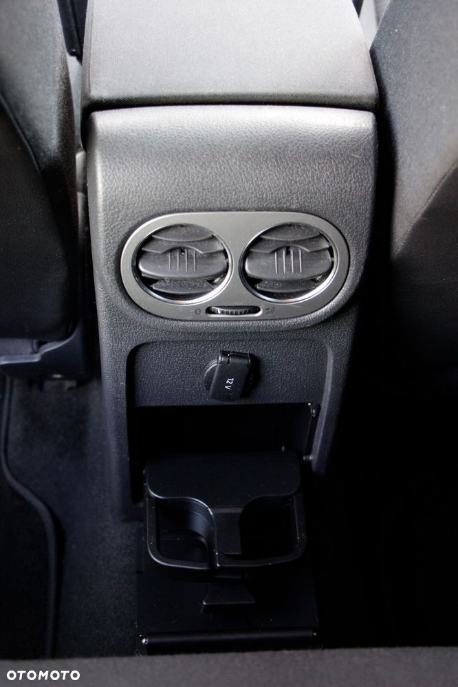 Volkswagen Tiguan - 20