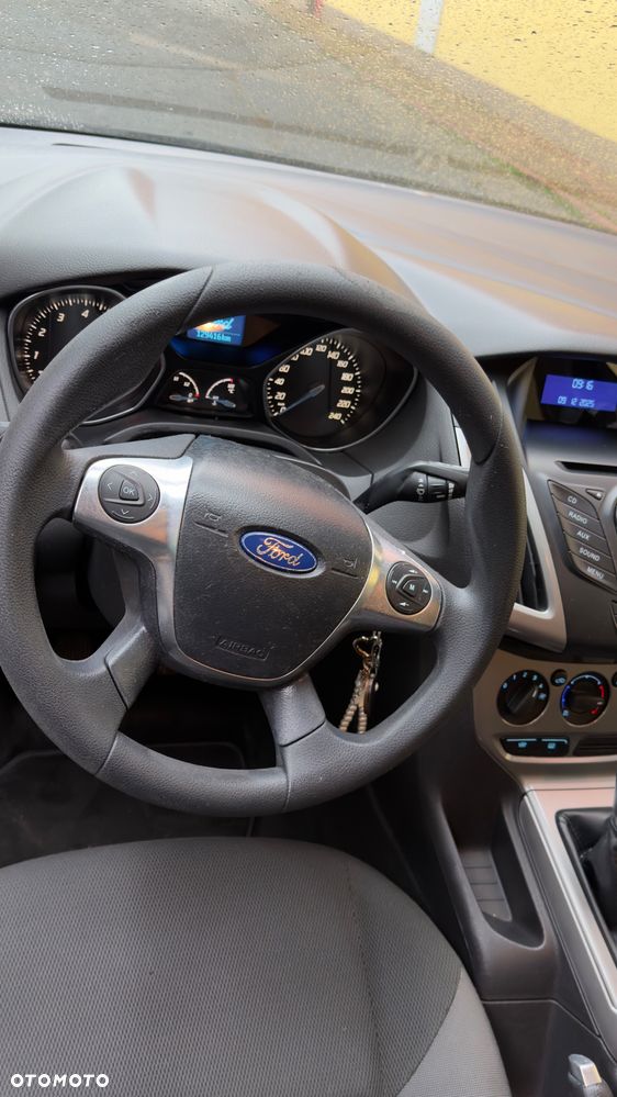 Ford Focus - 21