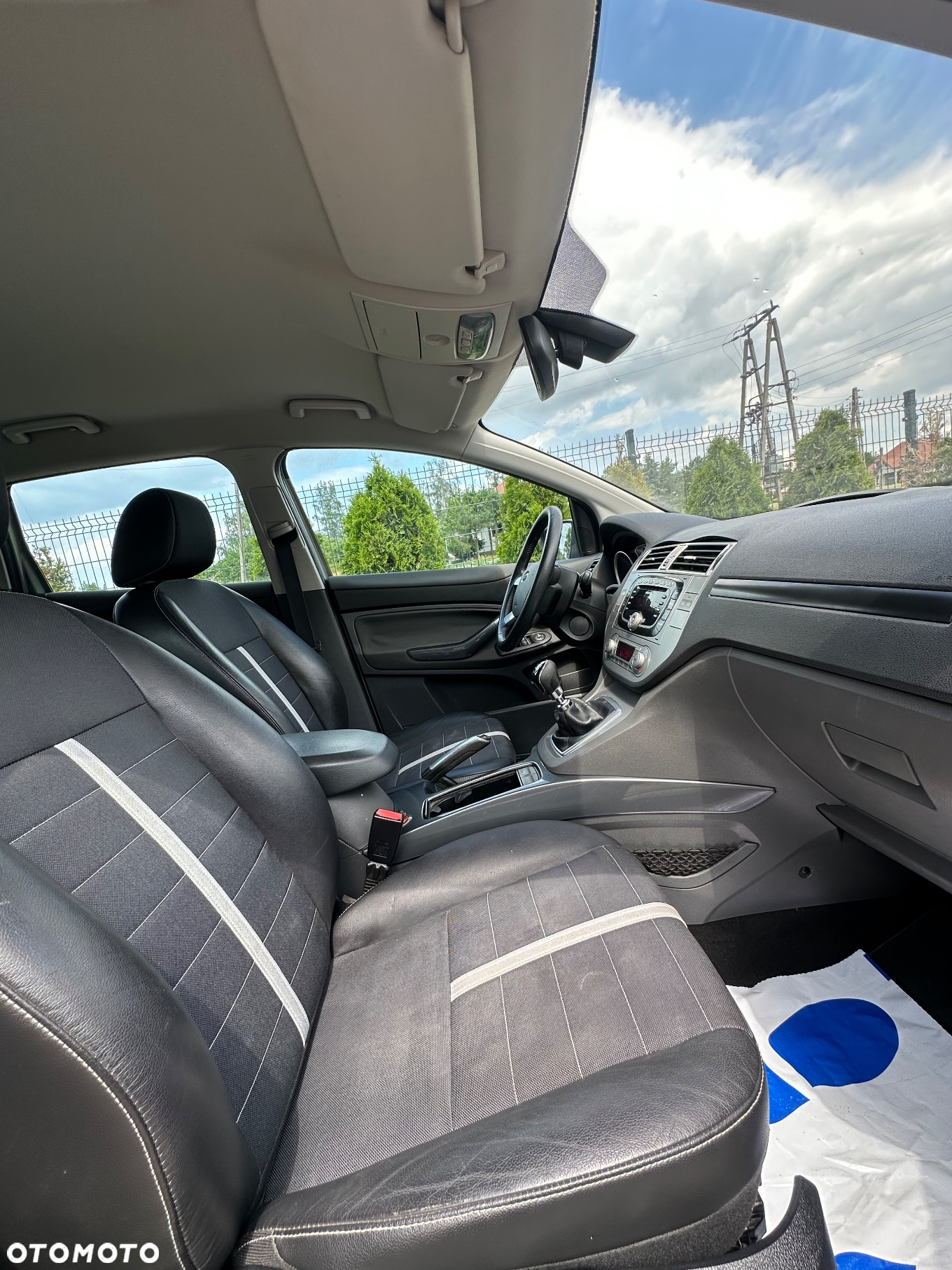 Ford Kuga 2.0 TDCi 2x4 Titanium - 9