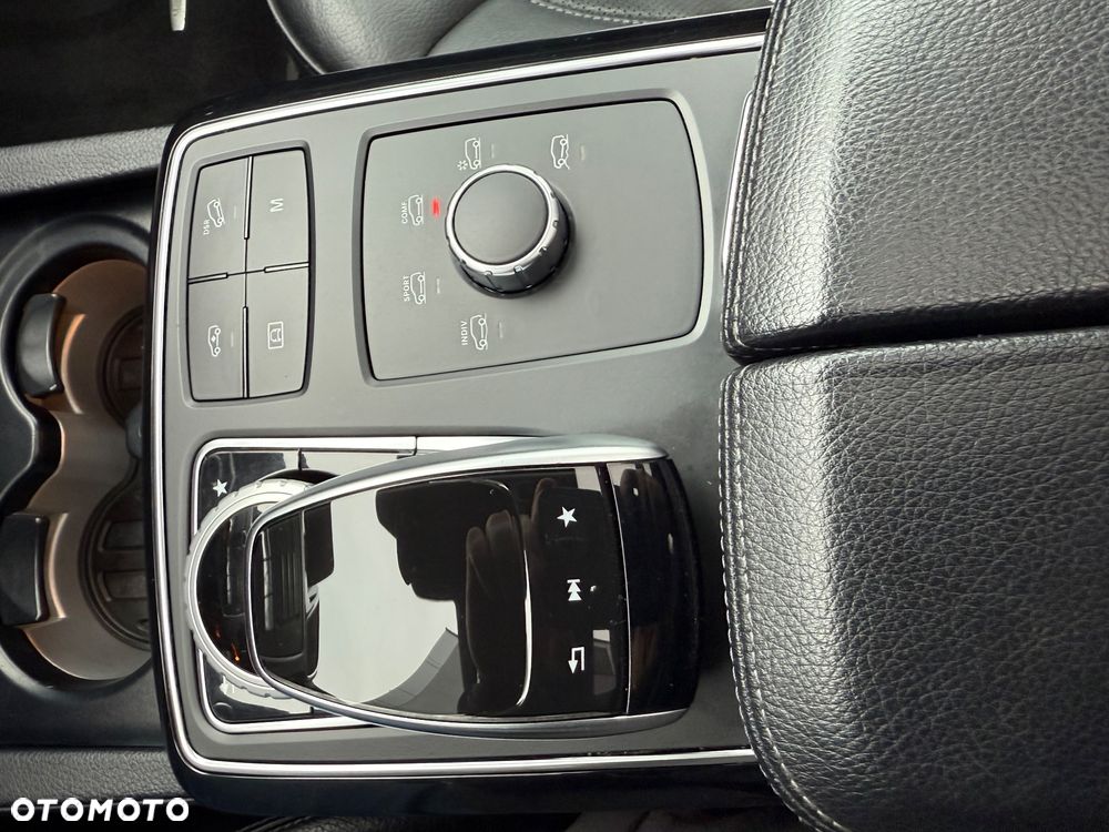 Mercedes-Benz GLS 350 d 4-Matic - 22