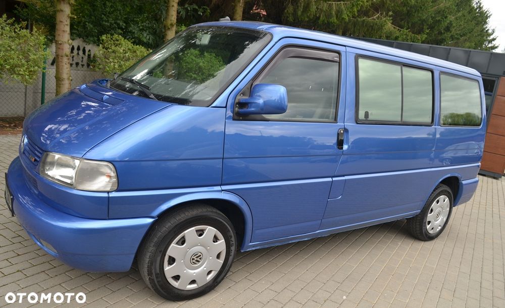 Volkswagen Multivan - 12