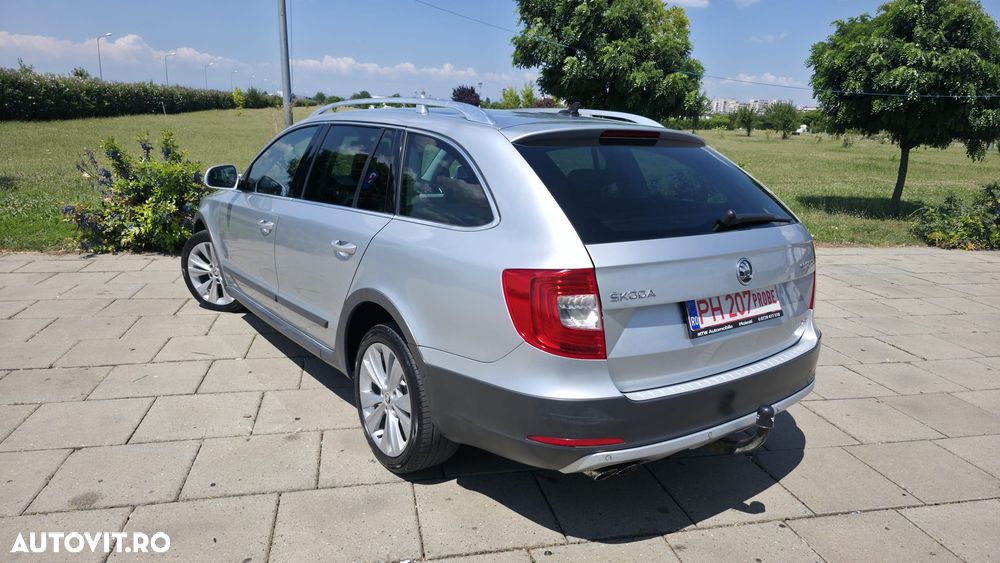 Skoda Superb 2.0 TDI Green tec 4x4 DSG L&K - 4