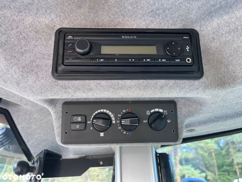 Volvo L220H - 31