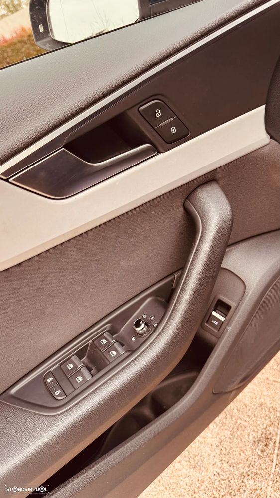 Audi A4 Avant 30 TDI S tronic advanced - 27