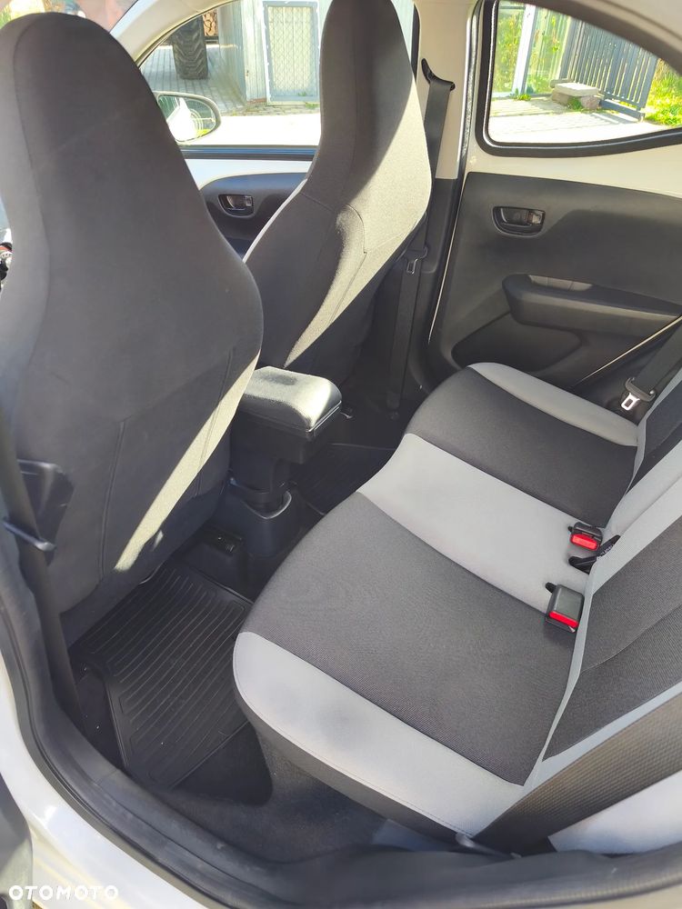 Toyota Aygo 1.0 VVT-i Sprint EU6 - 12