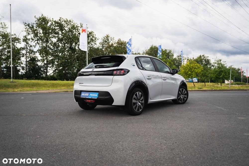 Peugeot 208 - 7