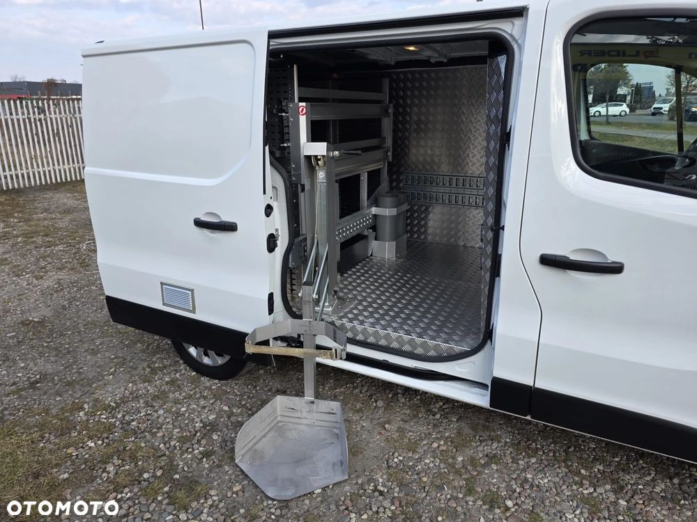 Renault Trafic - 8