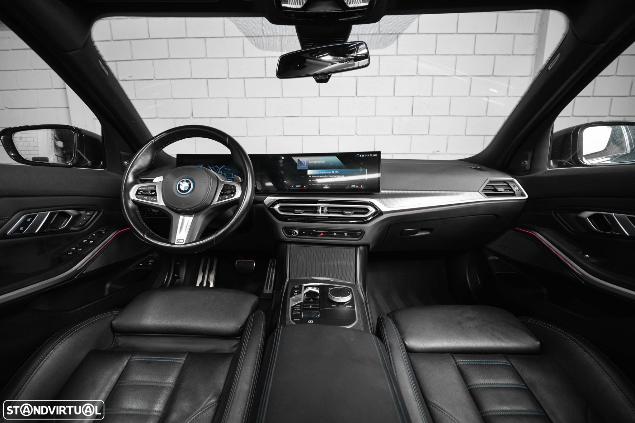BMW 330 e Touring Pack M Auto - 30