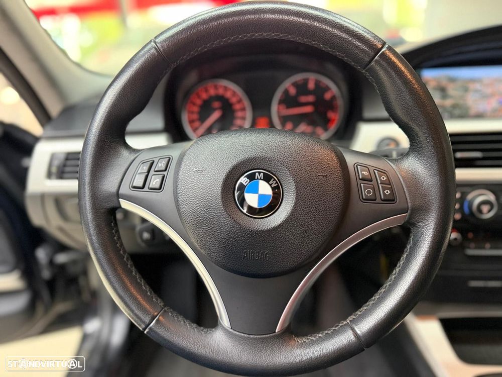 BMW 320 d Navigation - 19